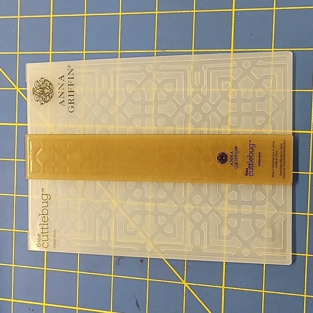 Cuttlebug Anna Griffin Embossing Folders Set of 2 Paper Scrapbook 5 x 7 Celtic